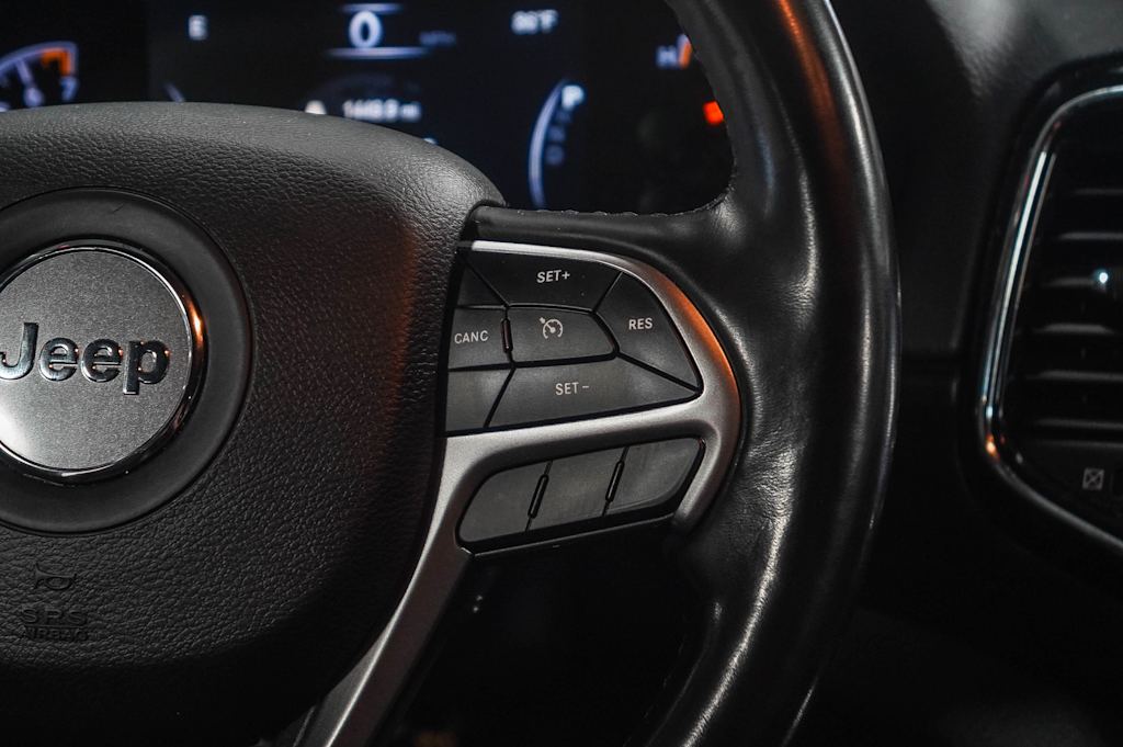 Thumbnail: 2020 Jeep Grand Cherokee - 25