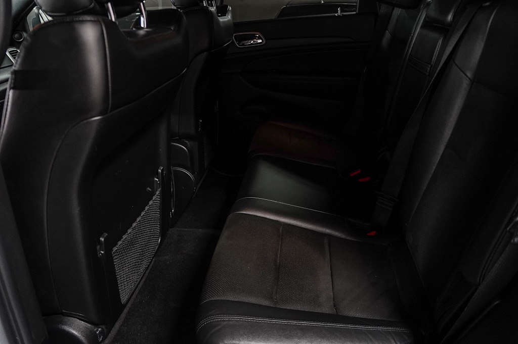 Thumbnail: 2020 Jeep Grand Cherokee - 12