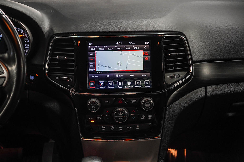 Thumbnail: 2020 Jeep Grand Cherokee - 13