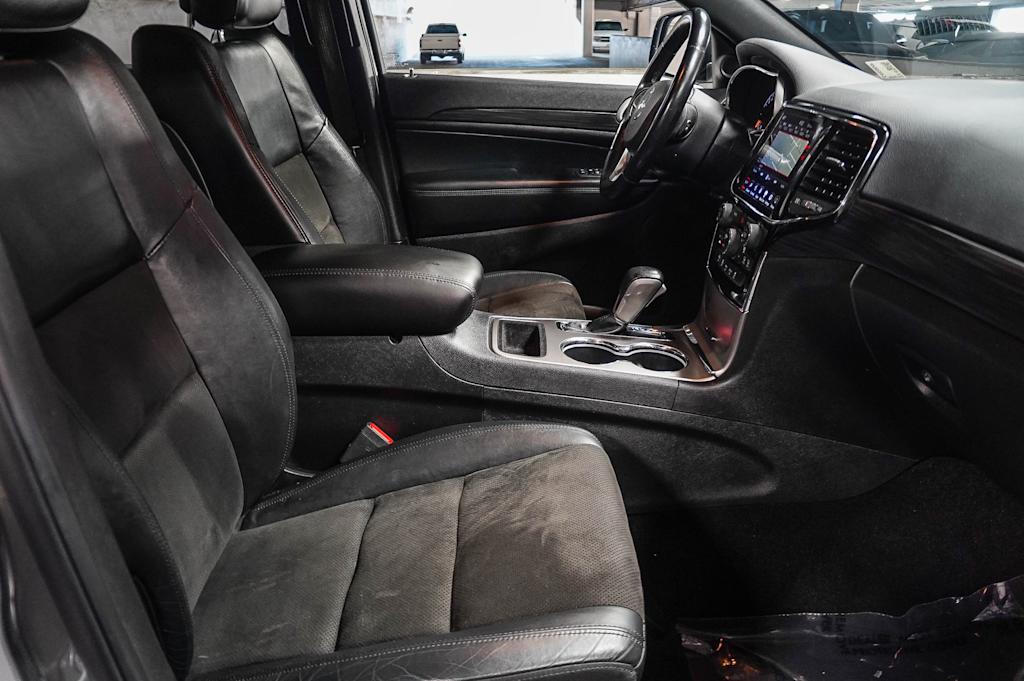 Thumbnail: 2020 Jeep Grand Cherokee - 10