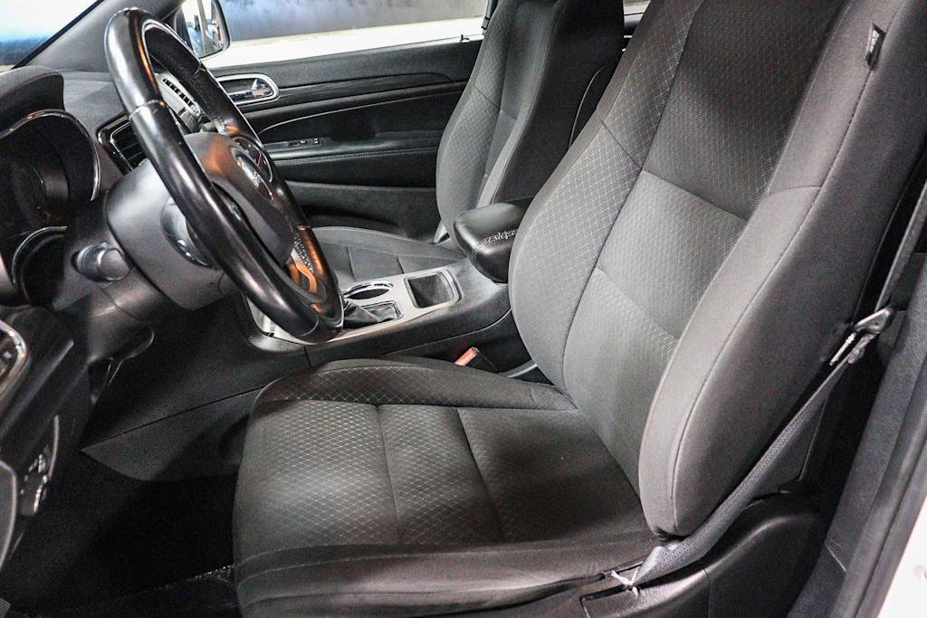Thumbnail: 2019 Jeep Grand Cherokee - 11