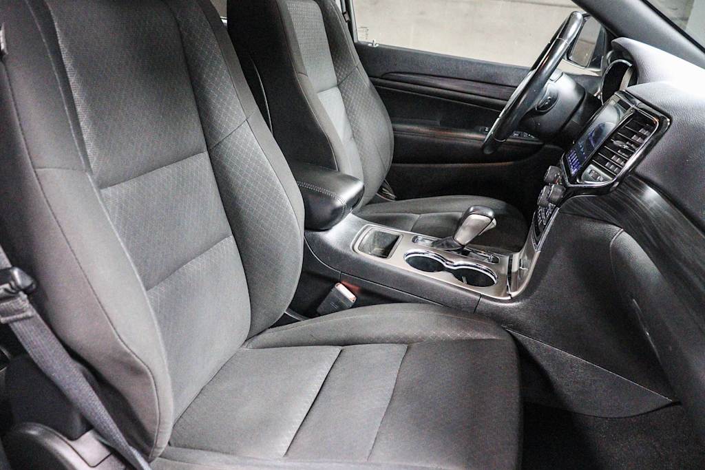 Thumbnail: 2019 Jeep Grand Cherokee - 10