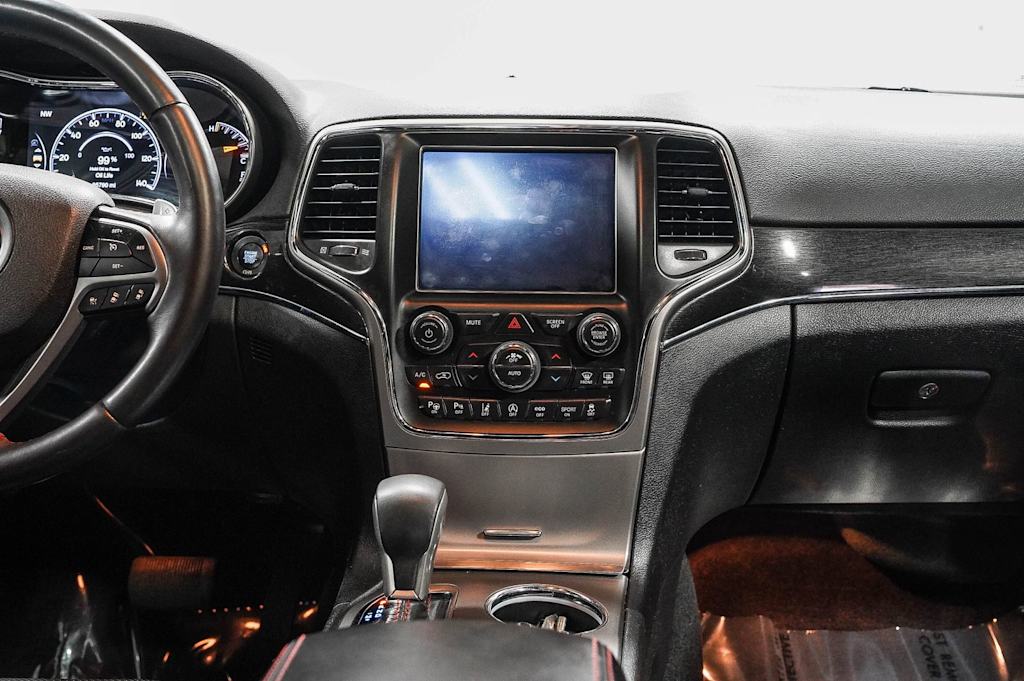 Thumbnail: 2018 Jeep Grand Cherokee - 9