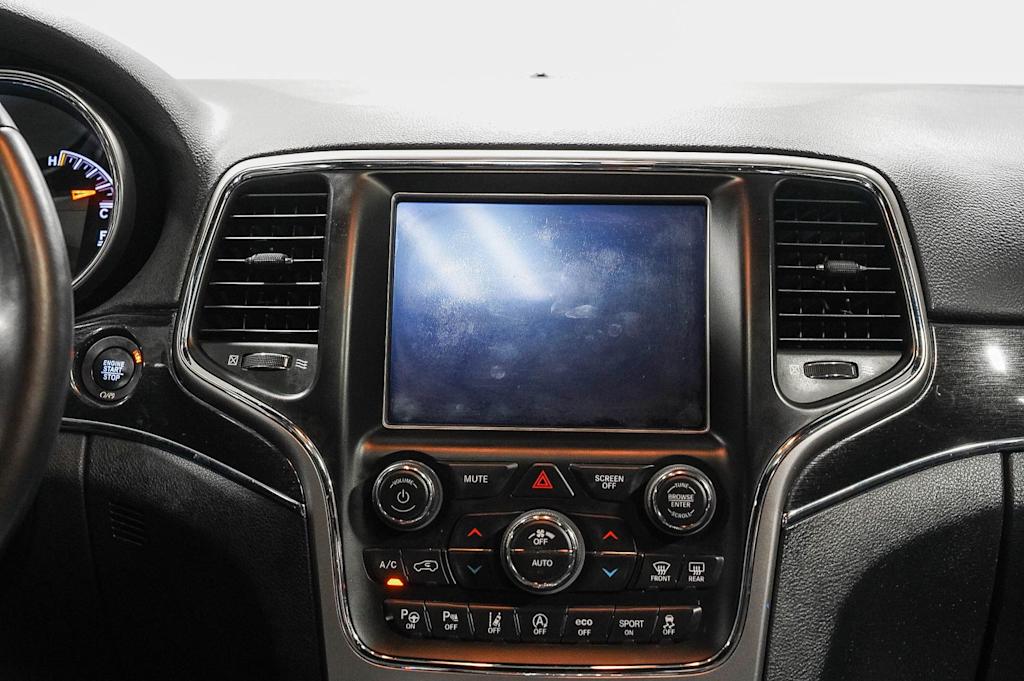Thumbnail: 2018 Jeep Grand Cherokee - 15