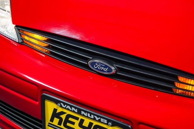 Thumbnail: 2002 Ford Focus - 6