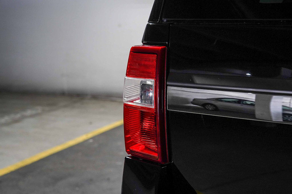 Thumbnail: 2016 Ford Expedition EL - 23
