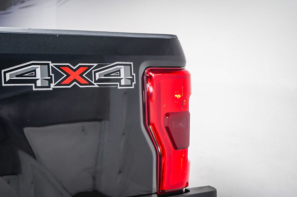 Thumbnail: 2019 Ford F-250 - 21