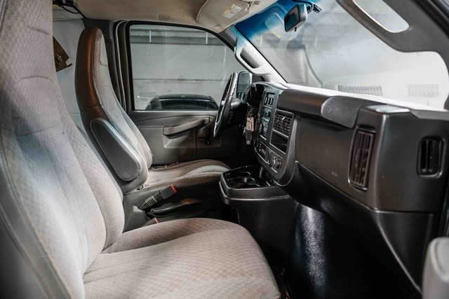 Thumbnail: 2020 Chevrolet Express - 9