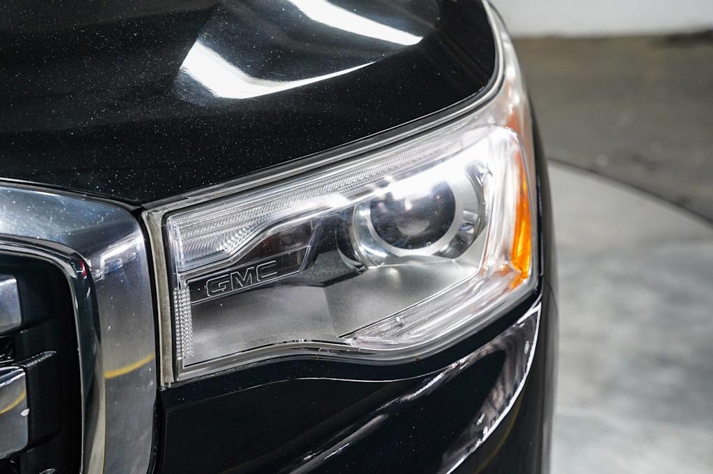 Thumbnail: 2017 GMC Acadia - 22