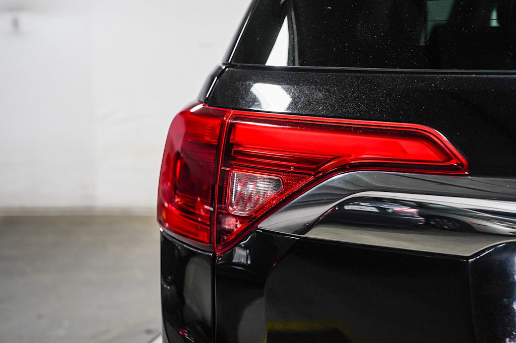 Thumbnail: 2017 GMC Acadia - 24