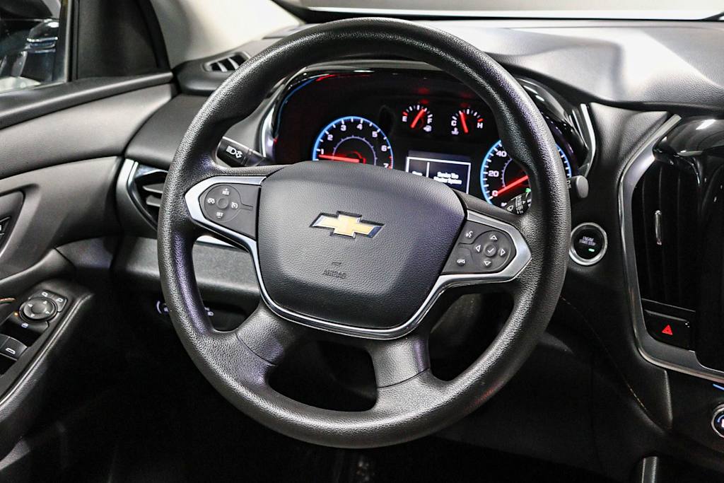Thumbnail: 2020 Chevrolet Traverse - 9