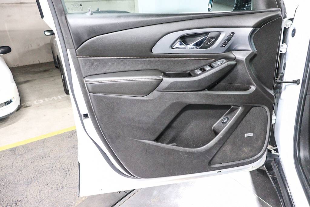 Thumbnail: 2019 Chevrolet Traverse - 28