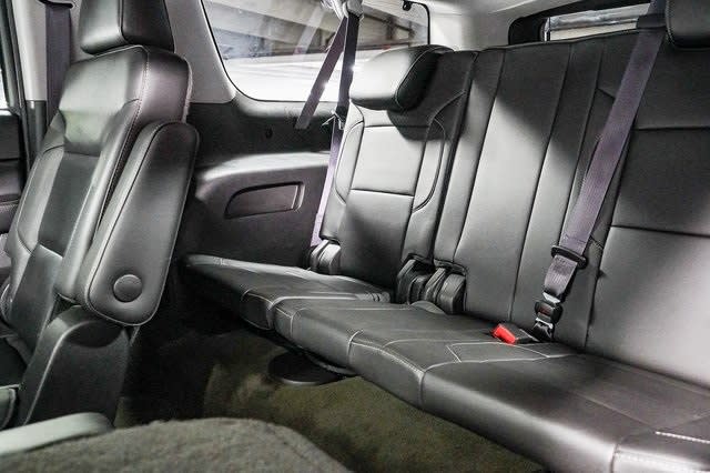2015 Chevrolet Suburban 1500 LTZ 25