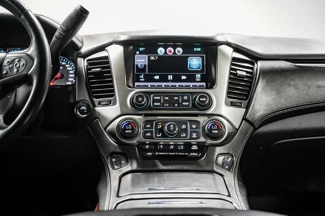 2015 Chevrolet Suburban 1500 LTZ 13