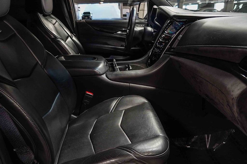 Thumbnail: 2018 Cadillac Escalade - 10