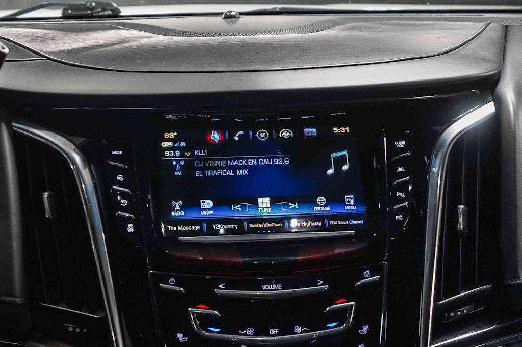 Thumbnail: 2018 Cadillac Escalade - 22