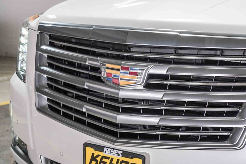 Thumbnail: 2018 Cadillac Escalade - 6