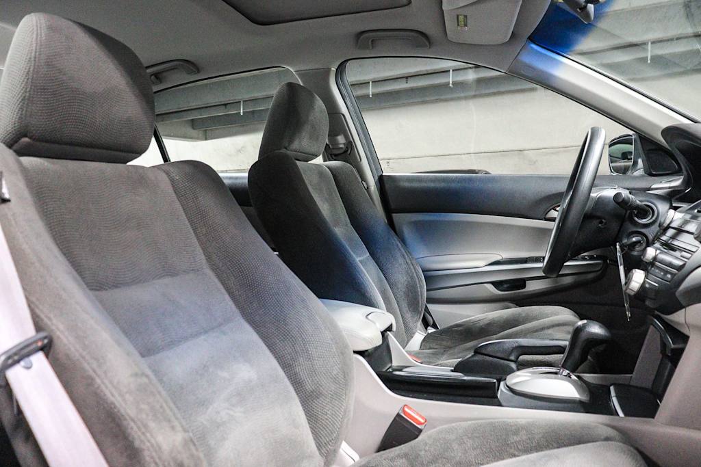 Thumbnail: 2010 Honda Accord - 8