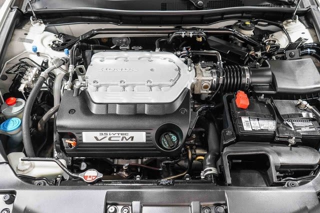 Thumbnail: 2010 Honda Accord - 8