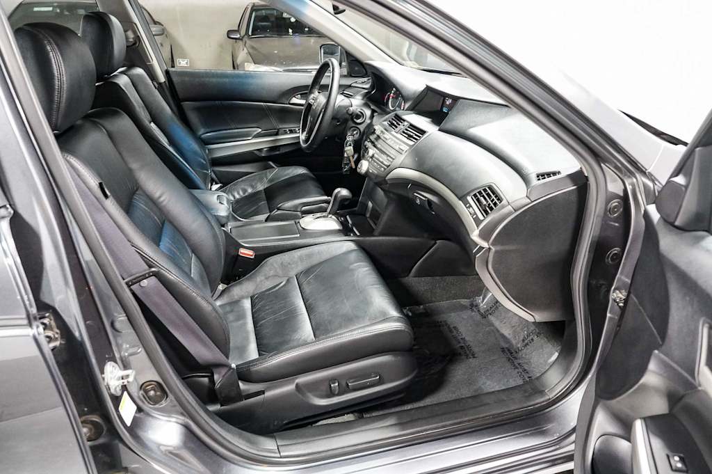 Thumbnail: 2010 Honda Accord - 11