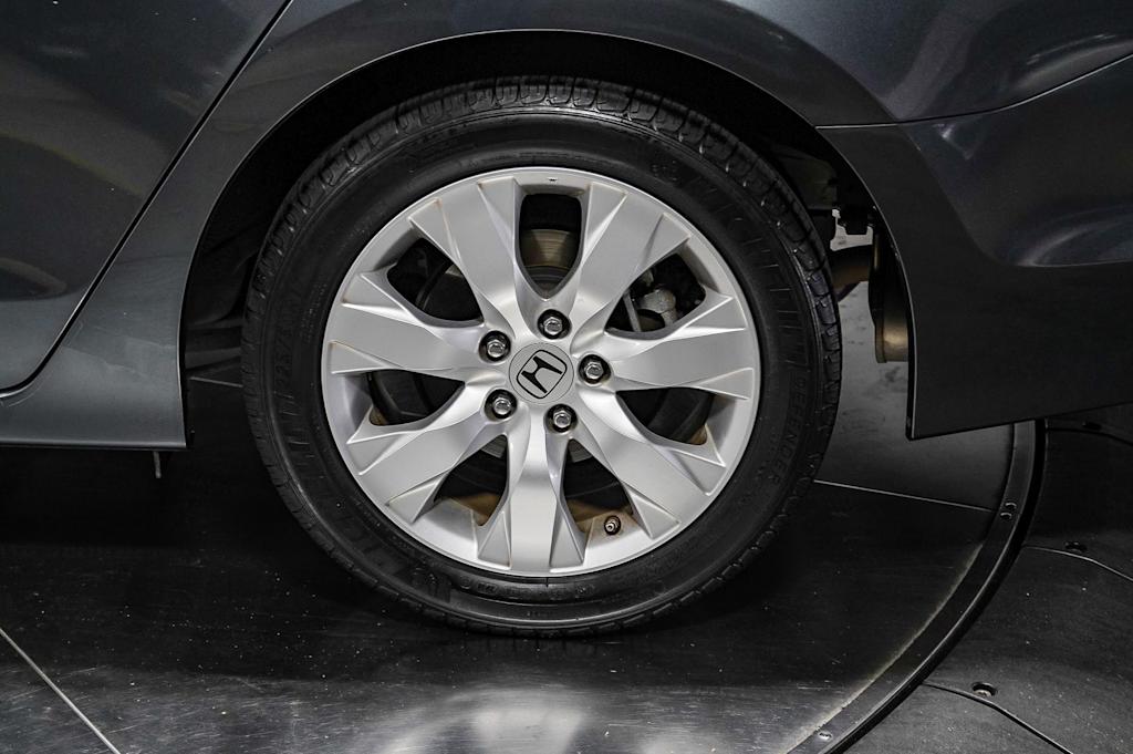 Thumbnail: 2010 Honda Accord - 21