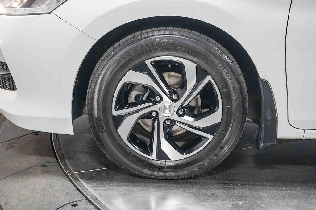 Thumbnail: 2017 Honda Accord - 6