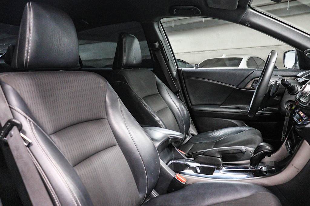 Thumbnail: 2017 Honda Accord - 10