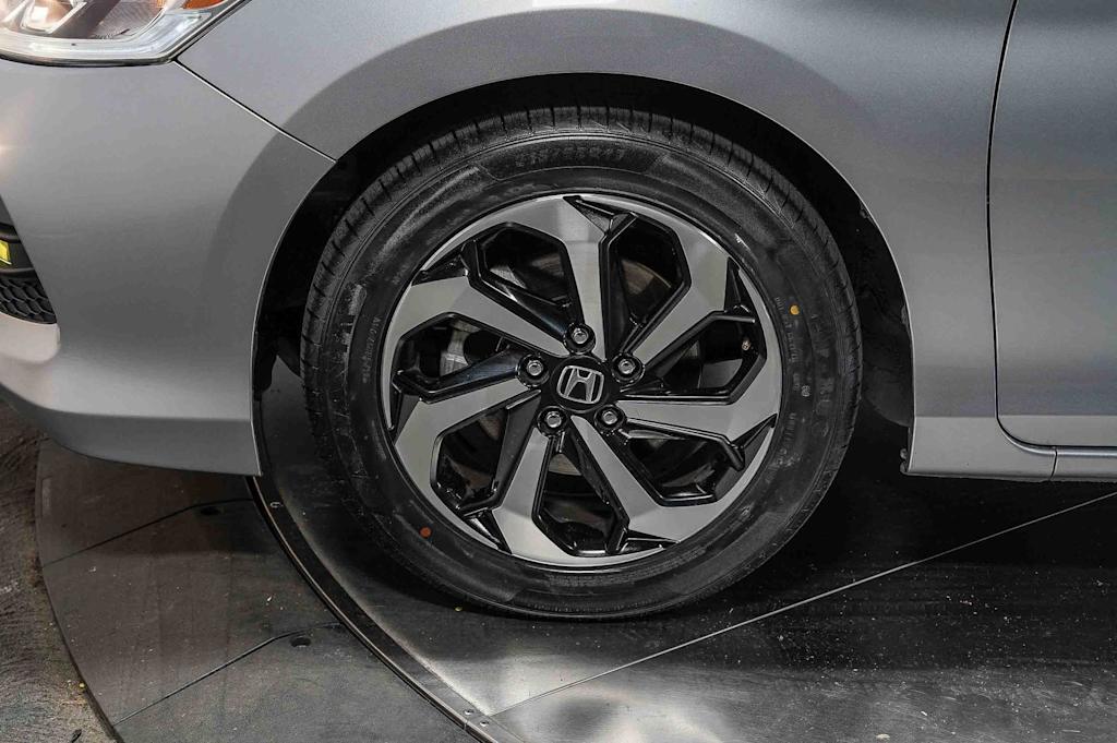 Thumbnail: 2017 Honda Accord - 5