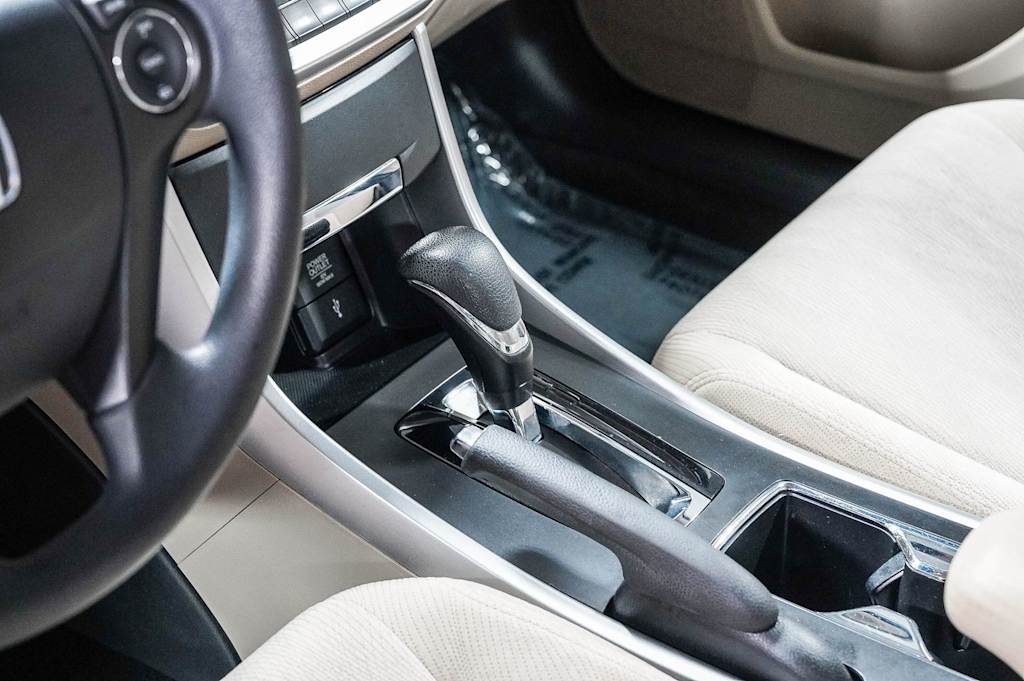 Thumbnail: 2013 Honda Accord - 14