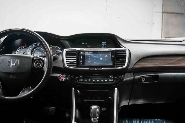Thumbnail: 2017 Honda Accord - 7