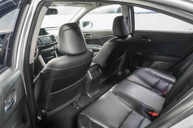 Thumbnail: 2017 Honda Accord - 10