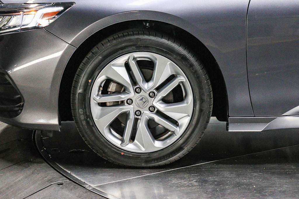 Thumbnail: 2019 Honda Accord - 6
