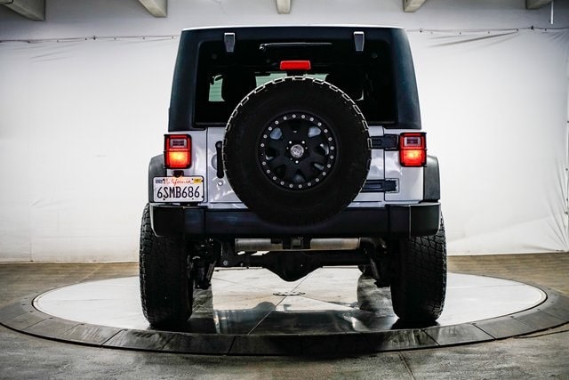 2011 Jeep Wrangler Unlimited Rubicon 11