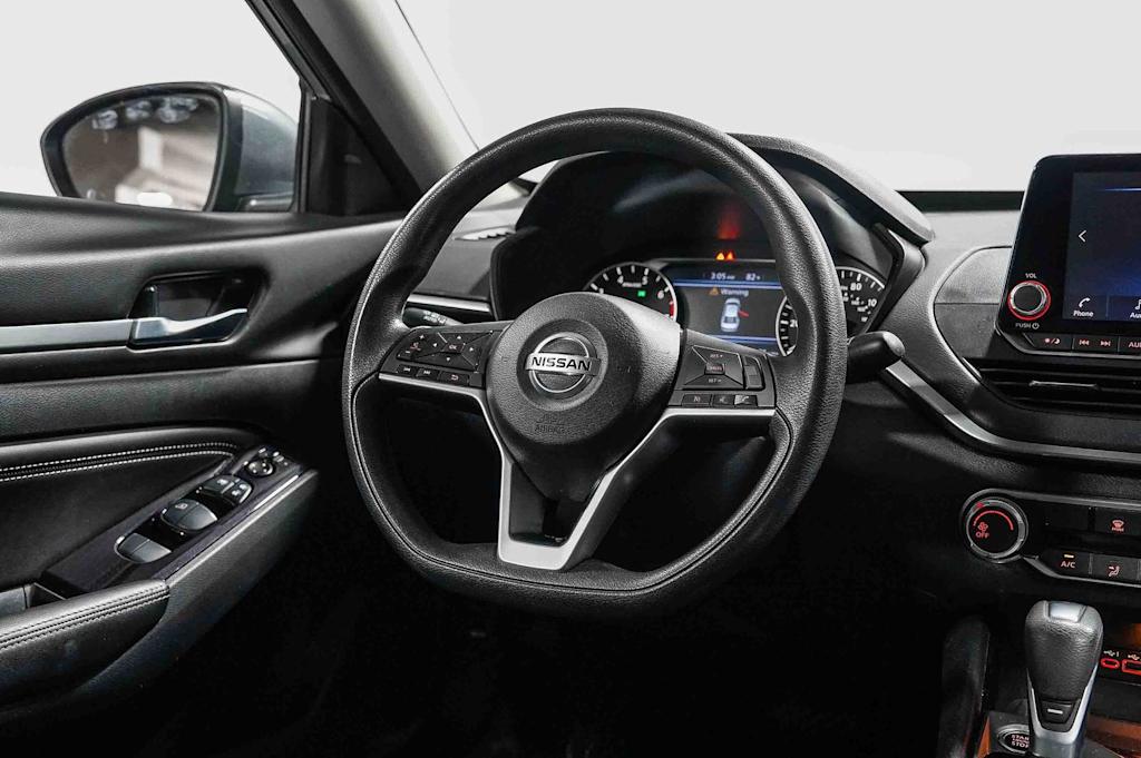 Thumbnail: 2021 Nissan Altima - 13