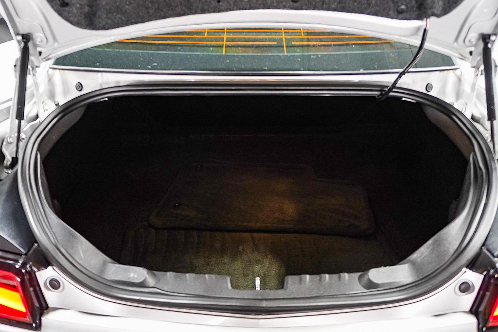 Thumbnail: 2015 Chevrolet Camaro - 15