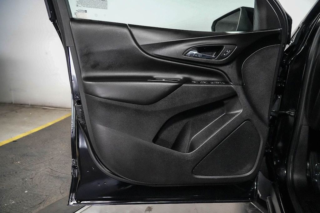 Thumbnail: 2021 Chevrolet Equinox - 23