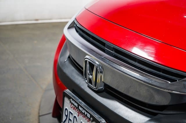 Thumbnail: 2016 Honda Civic - 6