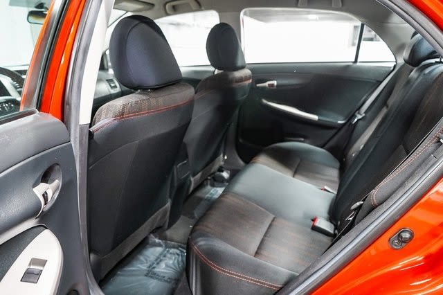 2013 Toyota Corolla S 12