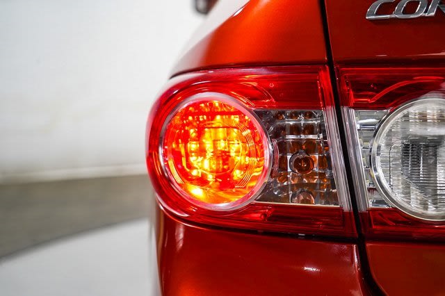 2013 Toyota Corolla S 23