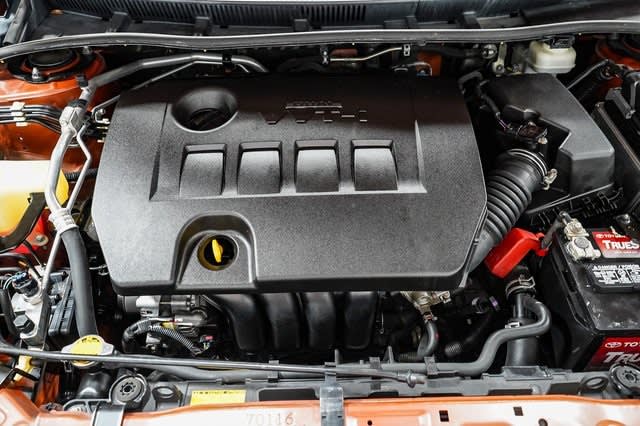 2013 Toyota Corolla S 8