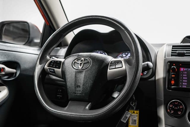 2013 Toyota Corolla S 13