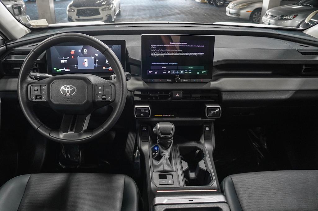 Thumbnail: 2026 Toyota RAV4 - 2