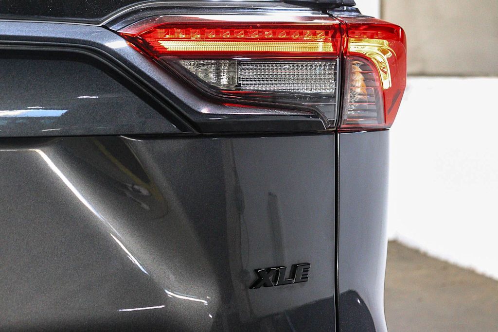 Thumbnail: 2023 Toyota RAV4 - 25