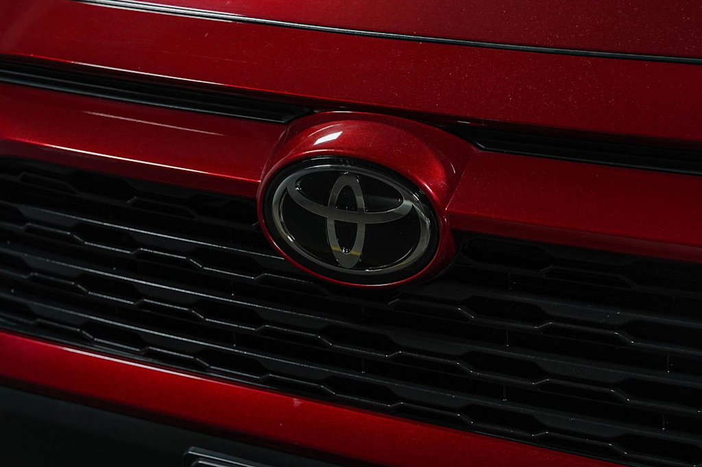 Thumbnail: 2023 Toyota RAV4 - 5