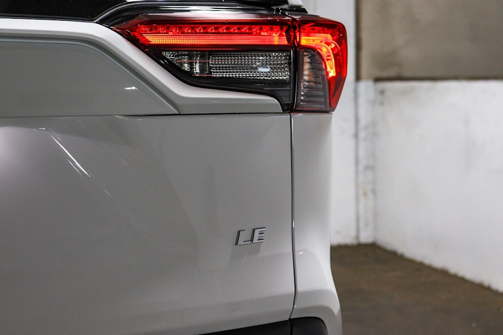 Thumbnail: 2025 Toyota RAV4 - 6