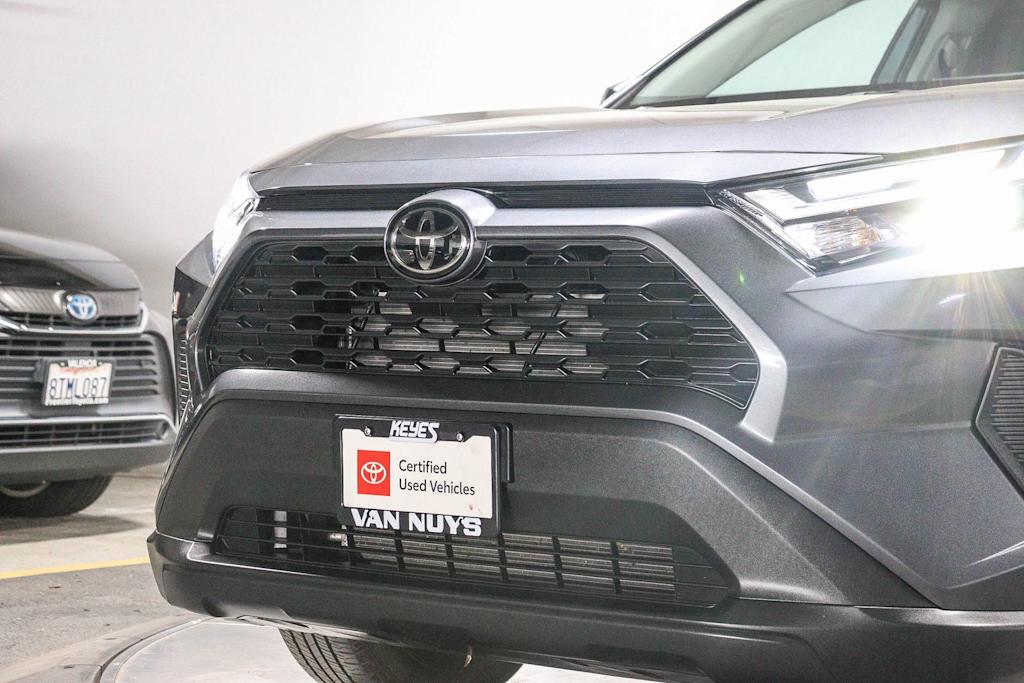 Thumbnail: 2025 Toyota RAV4 - 12