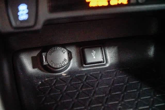 Thumbnail: 2021 Toyota RAV4 - 26