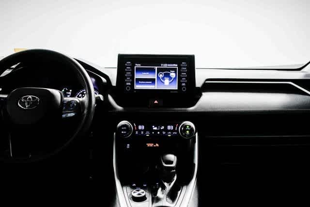 Thumbnail: 2021 Toyota RAV4 - 8
