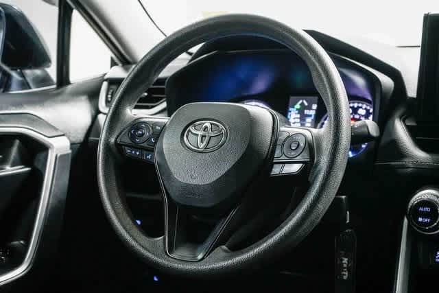 Thumbnail: 2021 Toyota RAV4 - 12