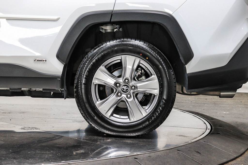 Thumbnail: 2024 Toyota RAV4 - 23